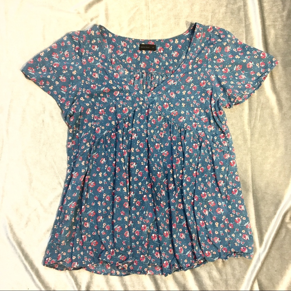 🔴CLEARANCE🔴 V-neck Floral Short Sleeve Shirt